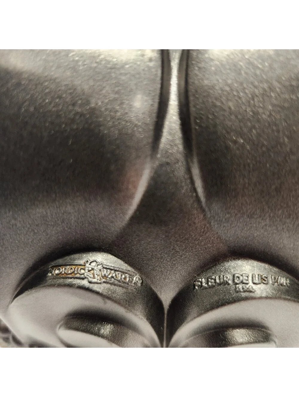Nordic Ware Fleur de Lis 10-cup Bundt Pan